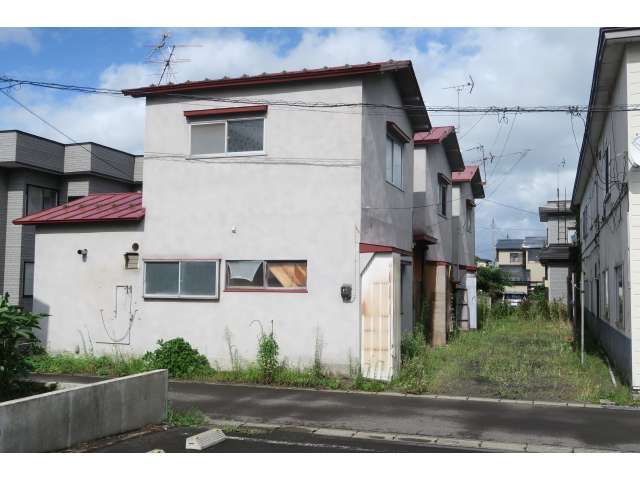 Land for Sale in Hirosaki, Aomori with Old House - Thumbnail 2
