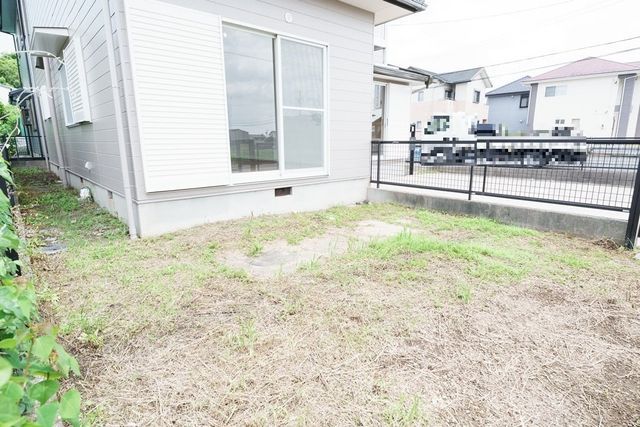 Renovated 4LDK Detached House for Sale in Yokkaichi, Mie - Image 1
