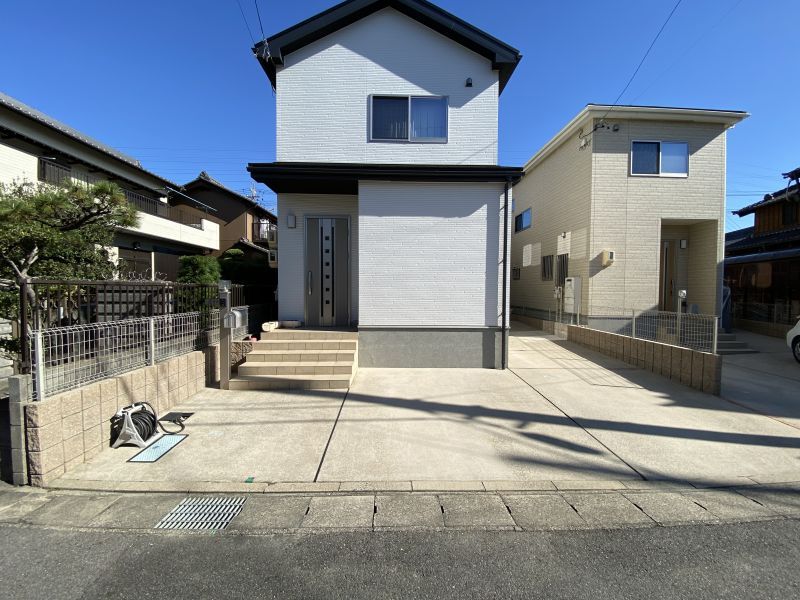 4LDK Solar-Powered House with Battery in Handa, Aichi - Thumbnail 2