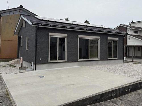 2LDK Single-Story House for Sale in Namerikawa, Toyama - Thumbnail 4