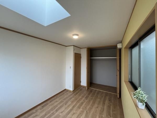 Renovated 3SLDK Detached House for Sale in Habikino, Osaka - Thumbnail 4