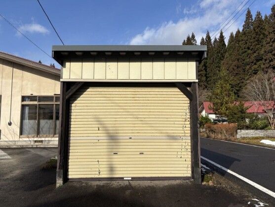 3LDK Wooden House with Japanese Garden in Kosaka, Akita - Thumbnail 3