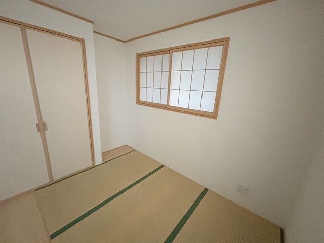 Modern 3SLDK House in Nerima's Minami-Oizumi | 2023 Build - Thumbnail 4