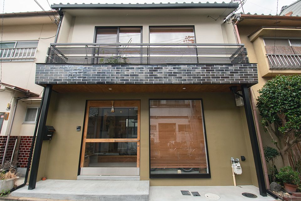 Renovated 1LDK Home in Kyoto's Historic Takagamine Area - Thumbnail 2