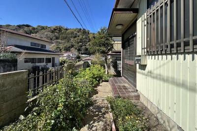 5K House for Sale Near Ajiro Station, Atami — Image 1, Atami, Shizuoka