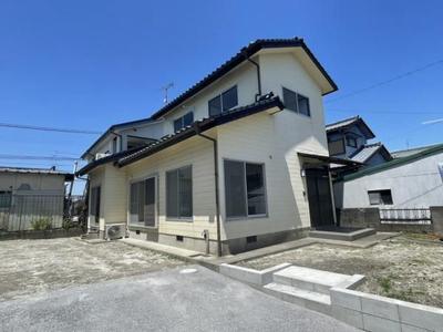 Renovated 4DK House in Kirishima with Parking for 4 — Image 1, Kirishima, Kagoshima
