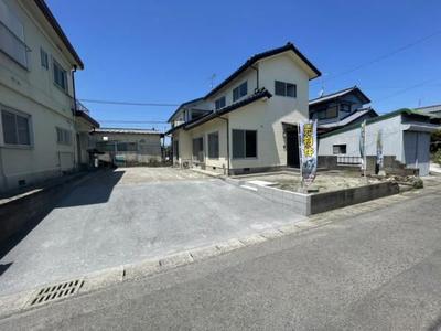 Renovated 4DK House in Kirishima with Parking for 4 — Image 1, Kirishima, Kagoshima