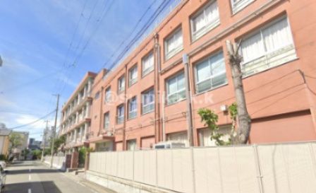 4LDK Corner Apartment for Sale in Wakayama City near JR Station - Thumbnail 2