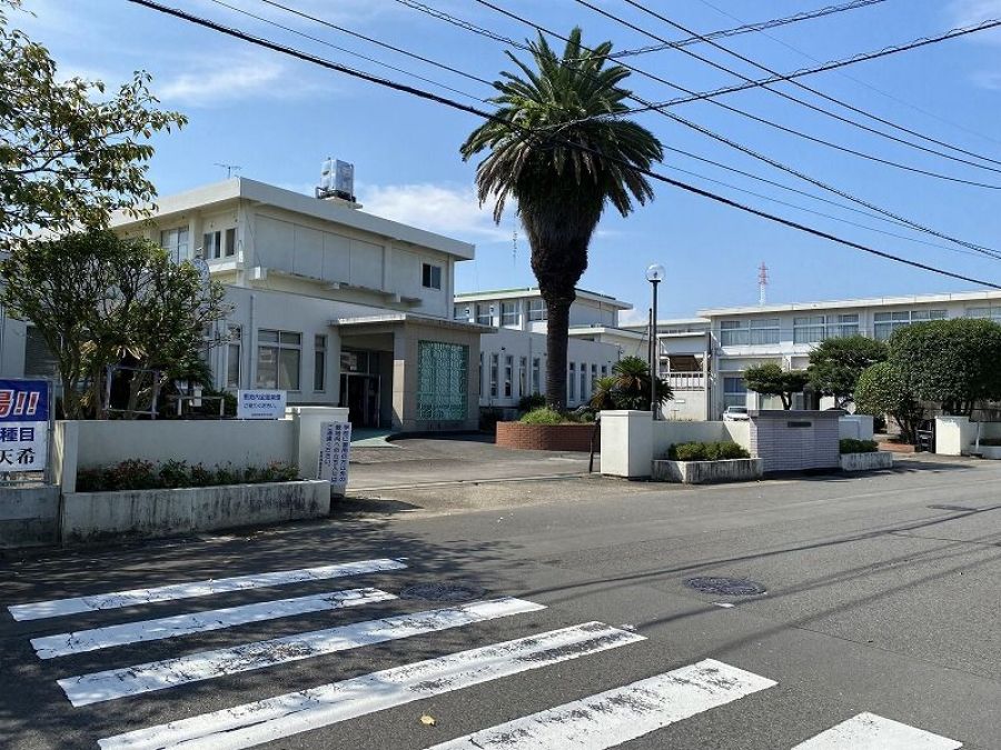 Spacious 4LDK House in Miyazaki City - Thumbnail 4