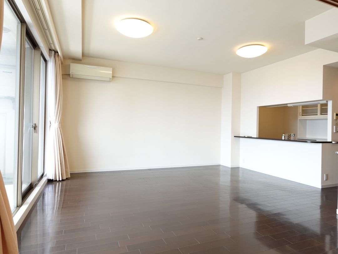 3LDK Apartment for Sale in The Tower Niigata, Chuo-ku - Thumbnail 2
