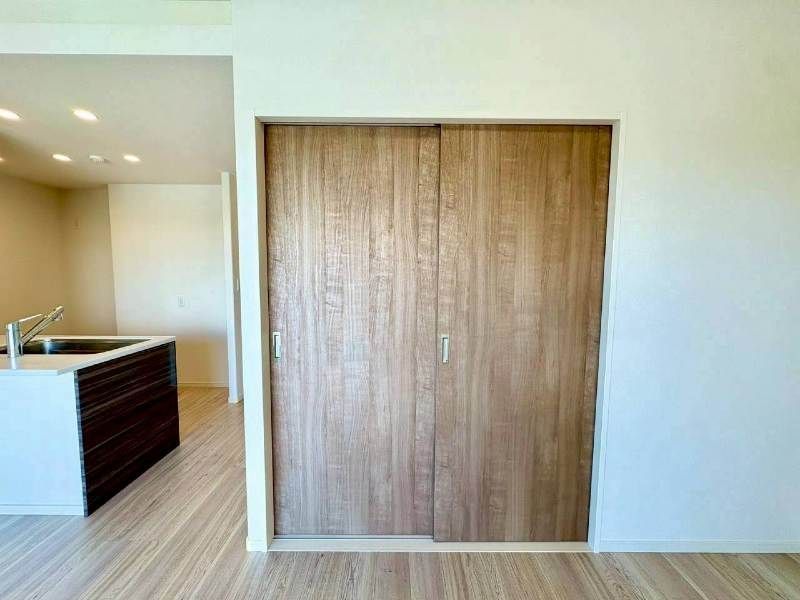 2LDK Apartment for Sale in Ginowan City, Okinawa - 59.14 sqm - Thumbnail 4