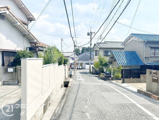 Renovated 4SLDK House for Sale in Nara City, Nara - Thumbnail 2
