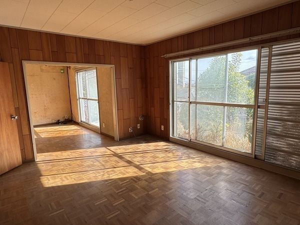 Spacious 4LDK House Near Nigawa Station, Takarazuka - Thumbnail 2