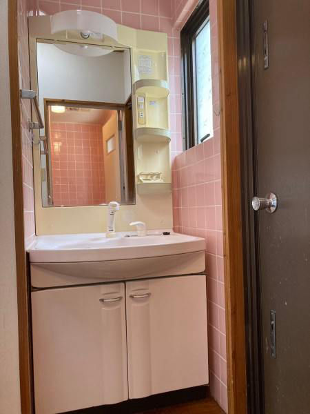 7LDK House in Nanjo City, Okinawa with Parking - Thumbnail 3