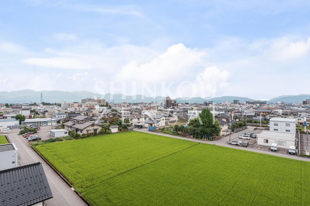 2LDK Apartment in Toyama with Balcony and Floor Heating - Thumbnail 3
