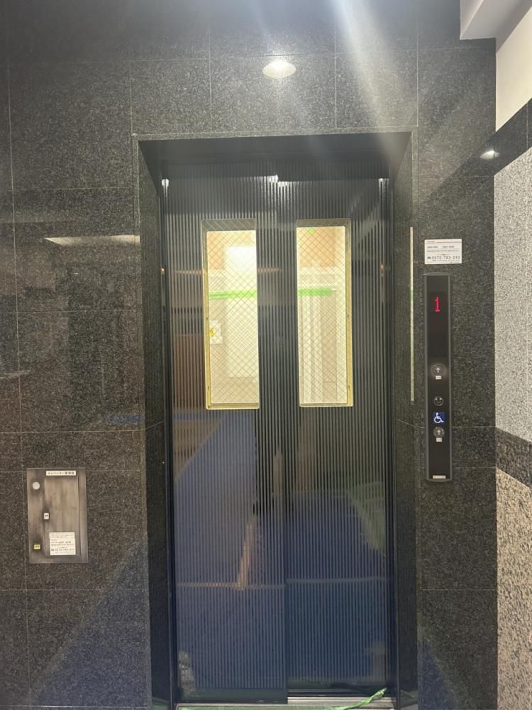 Renovated 2LDK Apartment for Sale in Kanazawa's Togashi Area - Thumbnail 3