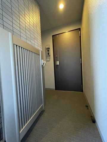 Renovated 3LDK Apartment with Lake Biwa Views in Otsu, Shiga - Thumbnail 3