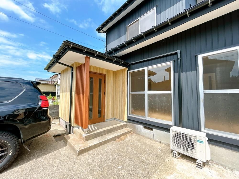 Renovated 4LDK House in Joetsu with Modern Updates - Thumbnail 2