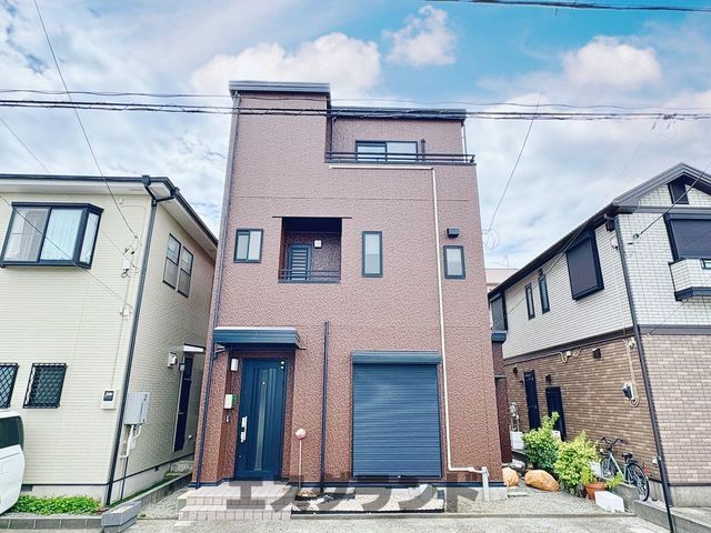 5LDK House for Sale in Hiratsuka, Kanagawa - 173.14m² - Thumbnail 2