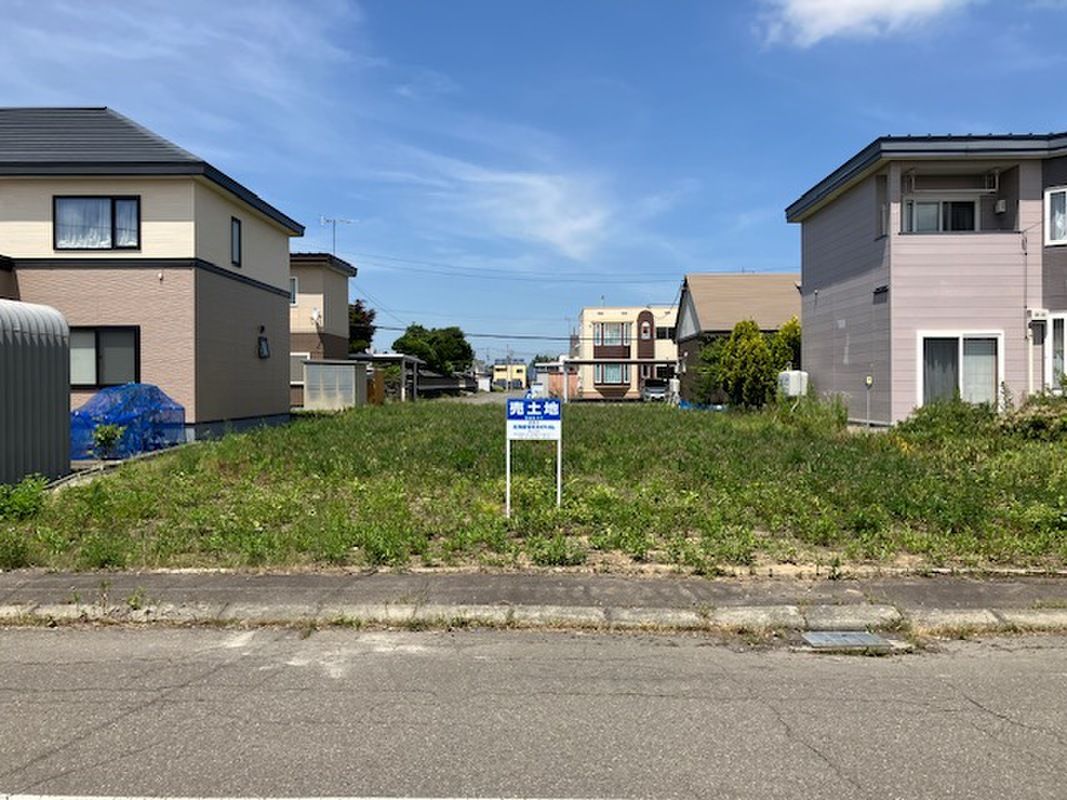Land for Sale in Memuro, Hokkaido with Building Conditions - Thumbnail 3