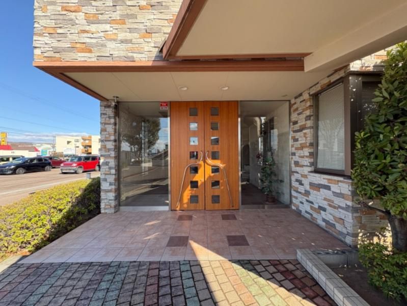 Vandeuru Kakamigahara 3LDK Apartment for Sale in Gifu - Thumbnail 2