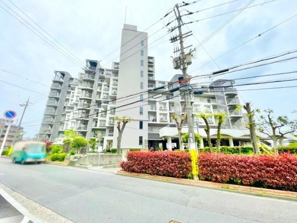 Evergreen Kongo II 3LDK Apartment in Sakai Kita Ward - Thumbnail 2