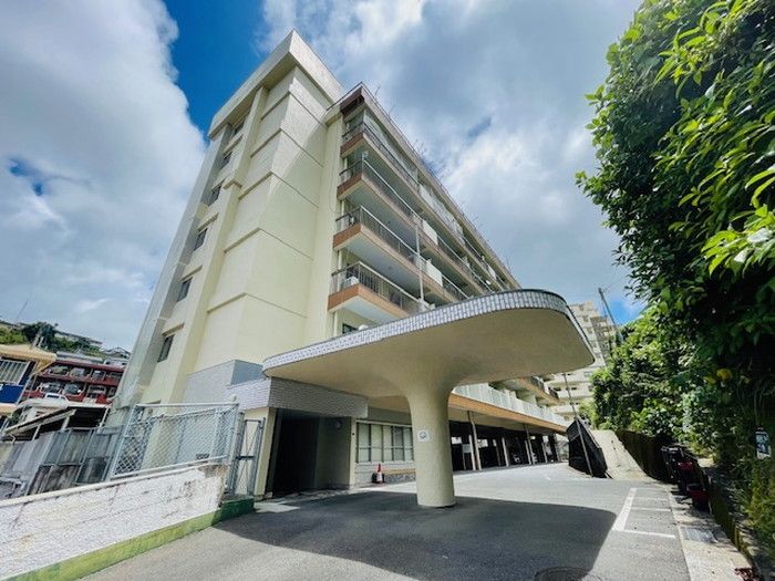 3DK Apartment for Sale in Nagasaki with Parking | Takeuchi Mansion - Thumbnail 2