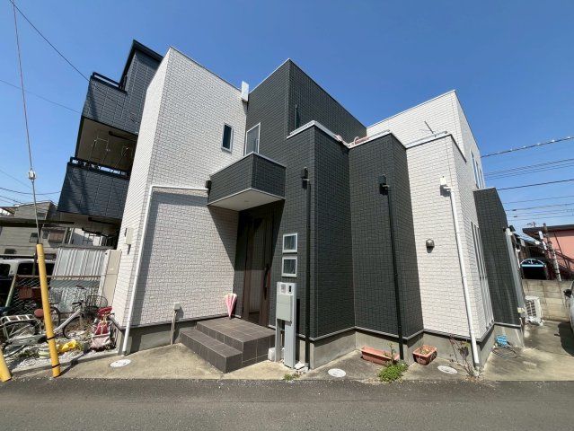 4LDK House in Fujimishi Near Tsuruse Station - Thumbnail 2