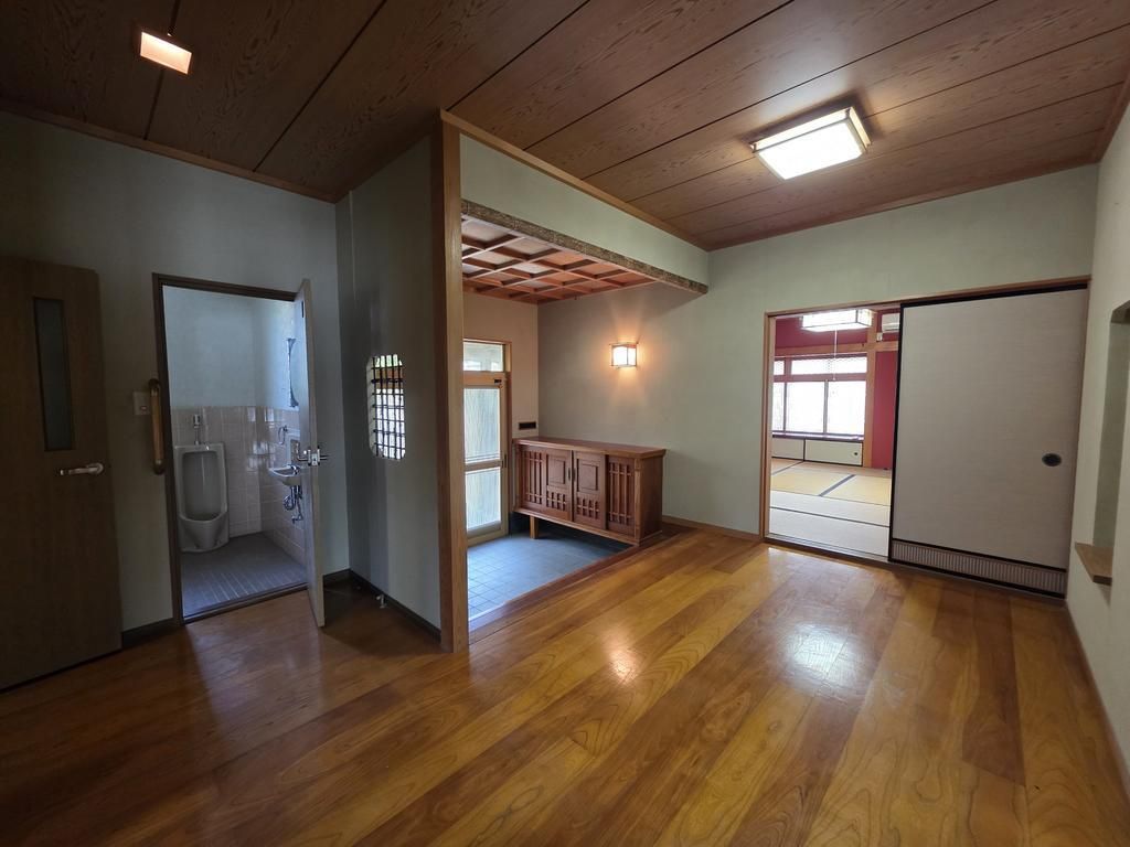 Spacious 6DK House with Large Garden in Kanazawa - Thumbnail 3