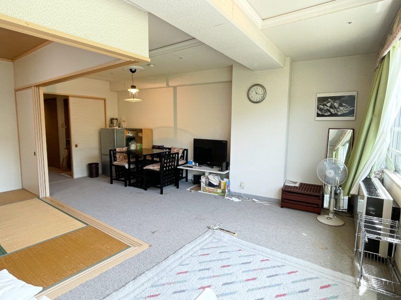White Plaza Yuzawa V Plage 14F 2K Apartment for Sale in Niigata - Thumbnail 3