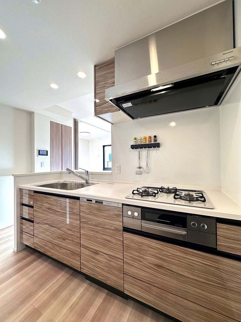 Premist Otsukyo 14F 3LDK Apartment for Sale in Otsu, Shiga - Thumbnail 4