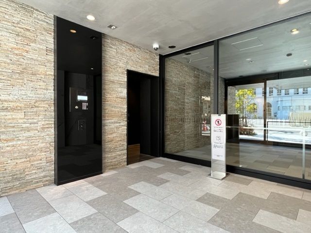 Leven Kajiyacho MIDCORE 3F 2LDK Apartment in Kagoshima - Thumbnail 2
