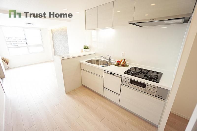2LDK Apartment near Koshien Station in Nishinomiya - Thumbnail 3
