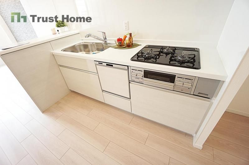2LDK Apartment near Koshien Station in Nishinomiya - Thumbnail 2