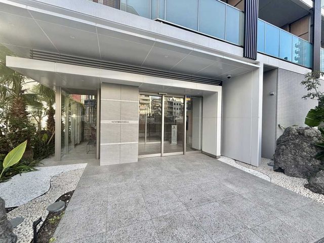 1LDK Apartment for Sale in Fujisawa, 5 Min from Station - Image 1