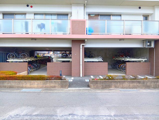 Id Court Fuji 3LDK Apartment with Private Garden in Fuji City - Thumbnail 3