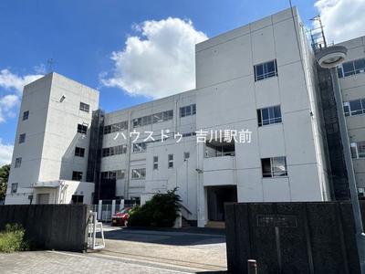 3LDK House in Yoshikawa with Parking | Homes.co.jp — Image 3, Yoshikawa, Saitama