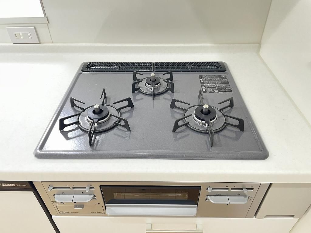 Asahi Pari-o Urawa Tsuji 3LDK Renovated Apartment in Saitama - Thumbnail 4