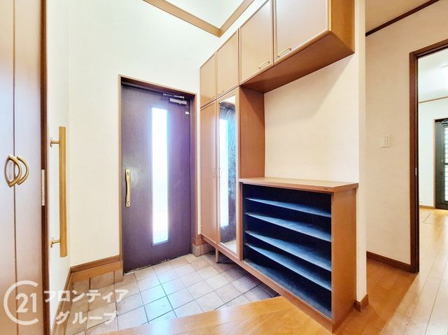 Renovated 4LDK House in Kashiwa, Nara | Walk to Nijō Station - Thumbnail 2