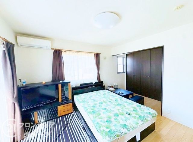 5LDK House in Nara with 2 Parking Spaces Near Tatsuragawa Station - Thumbnail 3