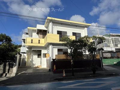 7LDK Two-Family Home with Solar Power in Nanjo City — Image 1, Nanjo, Okinawa