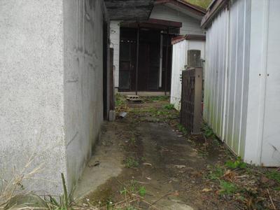 [Homes] Used detached house located approximately 6.0km from JR Yura Station and 11.8km from Hirokawa IC (Yura Town, Hidaka District) — Image 2, Yura, Wakayama