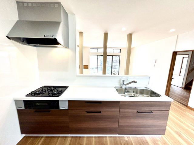 Renovated 6LDK house in Suzuka with 307m² land - Thumbnail 4