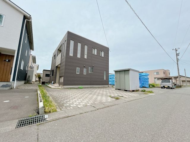 3LDK House for Sale in Fukui City - 115.93 sqm - Thumbnail 2