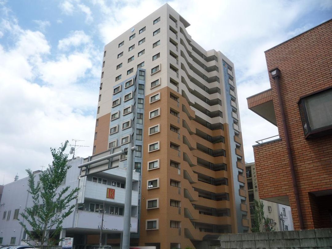 4LDK Apartment with Hot Spring near Oita Station - Thumbnail 2
