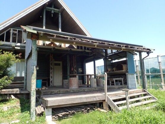 Seaside Log House for Sale in Futtsu, Chiba - 1LDK, 714 sqm Land - Thumbnail 2