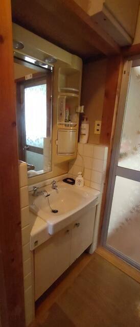 7DK Family Home in Niihama with Large Plot — Image 4, Niihama, Ehime