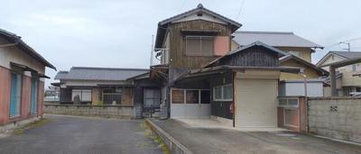 7DK Family Home in Niihama with Large Plot — Image 1, Niihama, Ehime