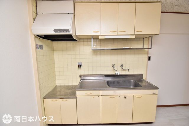 2LDK Apartment in Kagoshima City with Balcony - Thumbnail 4