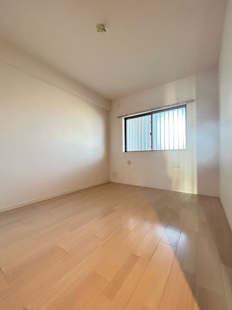 Modern 2LDK Apartment in Kashiwanoha Campus, Chiba - Thumbnail 3